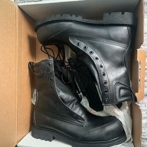 Mens size and 10.5 Firefighter III Firefighter
Station Boots. Black